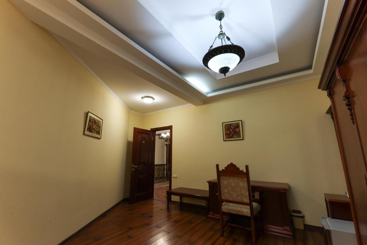 Aeetes Palace Kutaisi Esterno foto